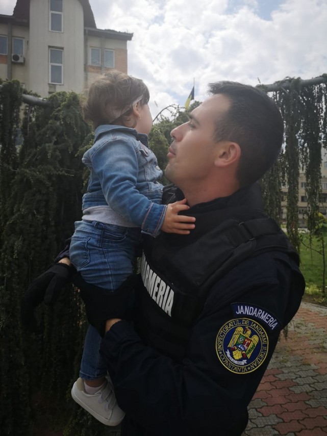 jandarmii constanteni au transmis un mesaj emotionant de ziua tatalui 691033 jandarmii constanteni au transmis un mesaj emotionant de ziua tatalui 691033