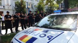 Polițistul ucis în timpul unei misiuni de prindere a unui suspect dat în urmărire, înmormântat cu onoruri militare