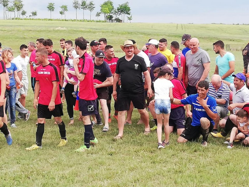 cel mai bun atac si cea mai buna aparare flacara crucea echipa nou infiintata campioana in liga a 6 a cel mai bun atac si cea mai buna aparare flacara crucea echipa nou infiintata campioana in liga a 6 a