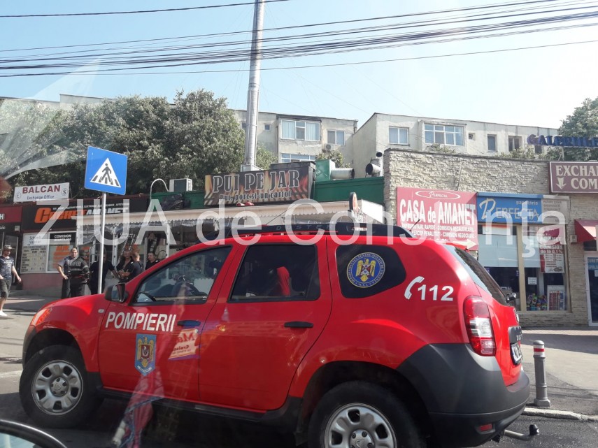 imagini de la eveniment incendiu la un fast food din zona brotacei din municipiul constanta intervin imagini de la eveniment incendiu la un fast food din zona brotacei din municipiul constanta intervin