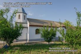 Preoţi şi biserici la sat Parohia Remus Opreanu, judeţul Constanţa (galerie foto)  