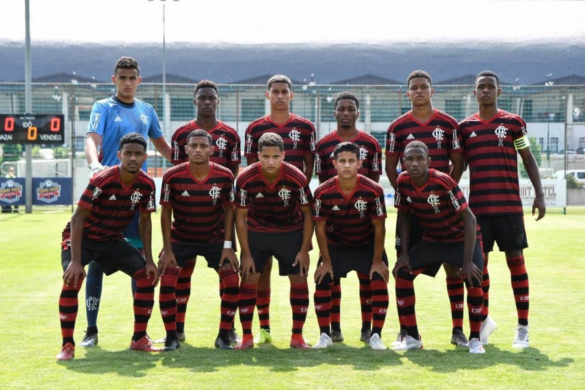 echipa under 17 de la academia hagi va sustine finala mica la puskas suzuki cup galerie foto 693323 echipa under 17 de la academia hagi va sustine finala mica la puskas suzuki cup galerie foto 693323