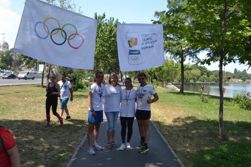 militarul laurentiu cobzaru locul intai la categoria 35 ani la crosul ziua olimpica de la tulcea galerie militarul laurentiu cobzaru locul intai la categoria 35 ani la crosul ziua olimpica de la tulcea galerie
