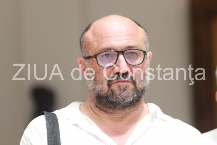 live text la muzeul de arta din constanta ni se dezvaluie gestul in desen a renumitului artist plastic live text la muzeul de arta din constanta ni se dezvaluie gestul in desen a renumitului artist plastic