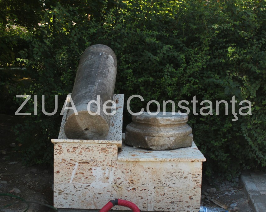 constanteanul suparat turistii si constantenii liber la imaginatie la o plimbare prin parcul arheologic constanteanul suparat turistii si constantenii liber la imaginatie la o plimbare prin parcul arheologic