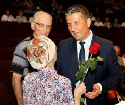 Festivitate la Casa de Cultură a Sindicatelor Primăria Constanţa premiază, mâine, seniorii care au împlinit 80 de ani    