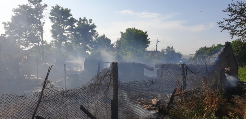 update alerta la isu dobrogea un incendiu a izbucnit la sinoe judetul constanta pompierii chemati in update alerta la isu dobrogea un incendiu a izbucnit la sinoe judetul constanta pompierii chemati in
