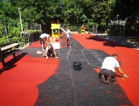 Lucrările în vederea amenajării locurilor de joacă în municipiul Constanța continuă