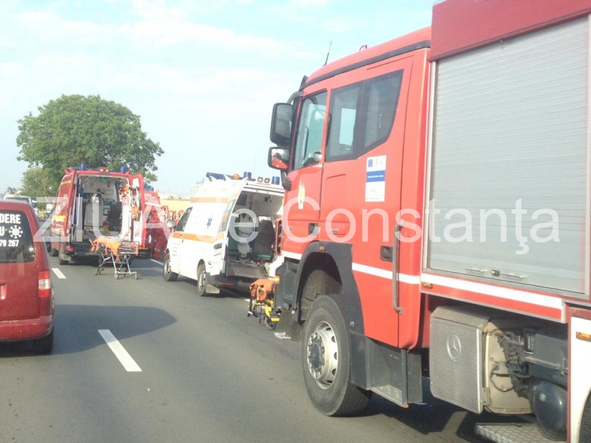update imagini de la eveniment accident rutier grav pe dn38 intre movilita si topraisar judetul constanta update imagini de la eveniment accident rutier grav pe dn38 intre movilita si topraisar judetul constanta
