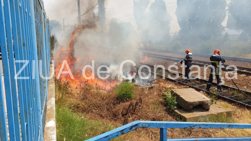 imagini de la eveniment incendiu violent pe calea ferata din zona bulevardului ic bratianu din constanta imagini de la eveniment incendiu violent pe calea ferata din zona bulevardului ic bratianu din constanta