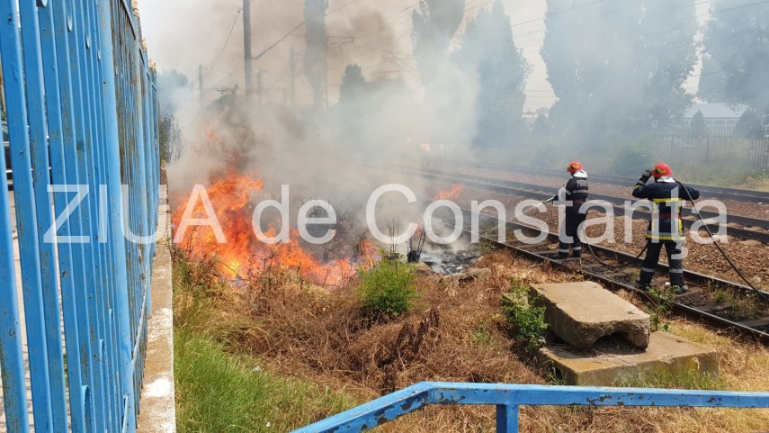 imagini de la eveniment incendiu violent pe calea ferata din zona bulevardului ic bratianu din constanta imagini de la eveniment incendiu violent pe calea ferata din zona bulevardului ic bratianu din constanta