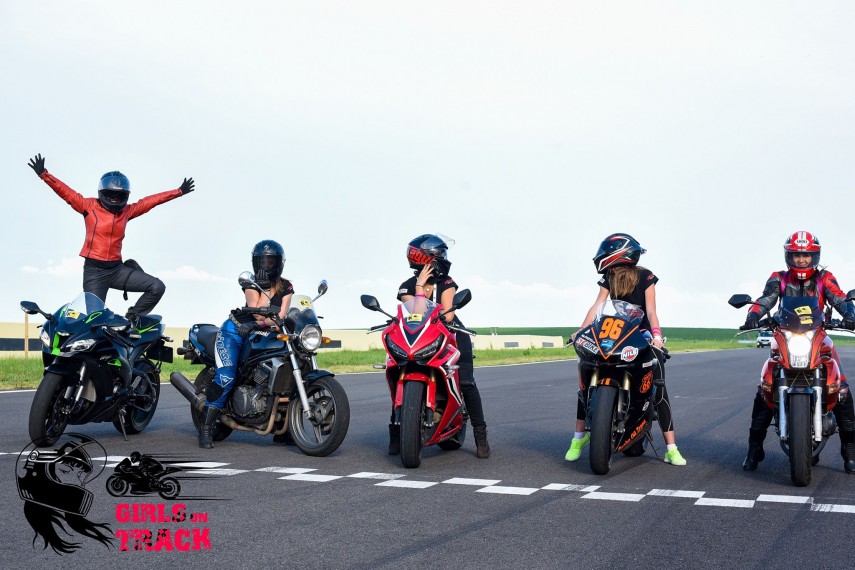frumoasele care au imblanzit bestiile gratii pe motocicleta la girls on track 2 un eveniment organizat