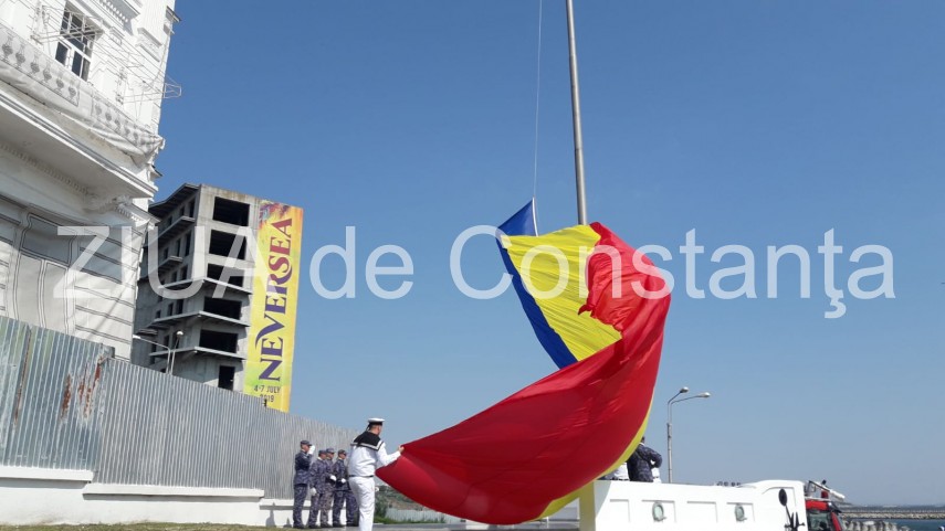 ziua drapelului national marinarii militari la ceremoniile organizate azi la constanta 694473 ziua drapelului national marinarii militari la ceremoniile organizate azi la constanta 694473