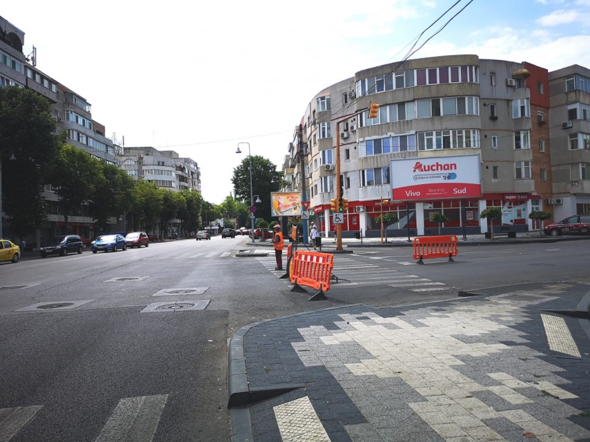 constanta se reabiliteaza trotuarele pe strada poporului traficul auto restrictionat 694645 constanta se reabiliteaza trotuarele pe strada poporului traficul auto restrictionat 694645