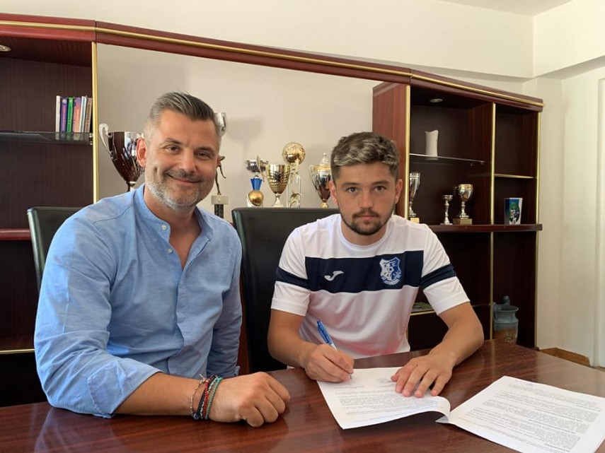 un nou transfer la farul constanta a semnat si alexandru stoica 695245 un nou transfer la farul constanta a semnat si alexandru stoica 695245