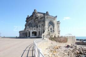 În zilele de vineri ale lunii iulie, faleza Cazinoului din Constanţa va deveni cinema în aer liber