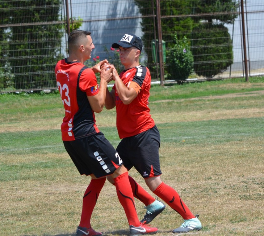 intrecere gazduita de cumpana frontiera tomis constanta in semifinalele cupei romaniei la oina galerie intrecere gazduita de cumpana frontiera tomis constanta in semifinalele cupei romaniei la oina galerie