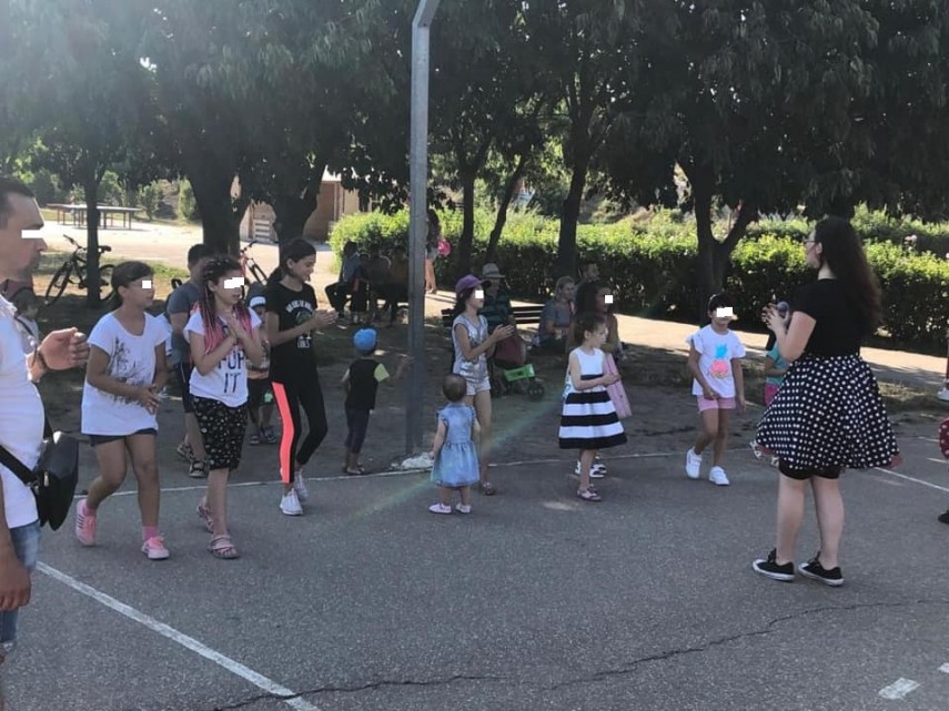 trupa zbumzzi inveseleste copiii in tara piticilor din constanta 696219 trupa zbumzzi inveseleste copiii in tara piticilor din constanta 696219