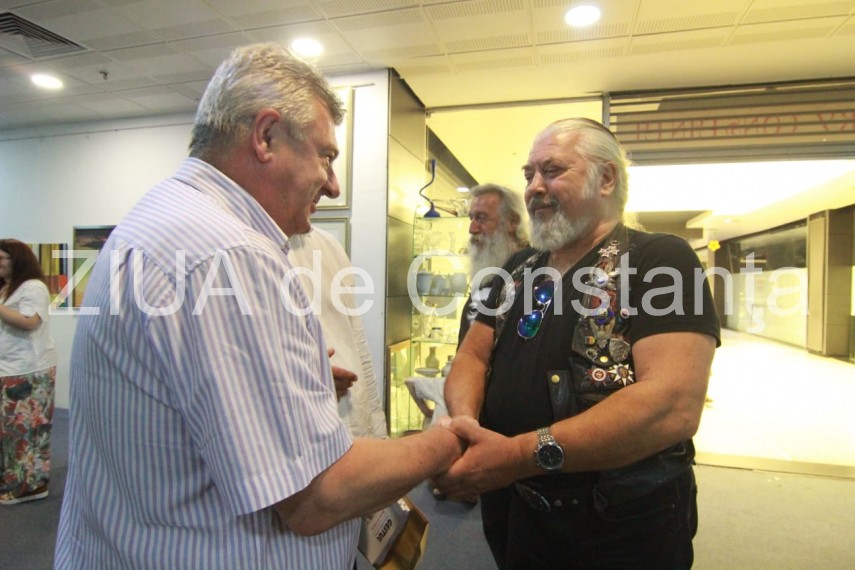 live text fondatorii formatiei phoenix nicu covaci si valeriu sepi isi expun lucrarile la galeria tomis live text fondatorii formatiei phoenix nicu covaci si valeriu sepi isi expun lucrarile la galeria tomis