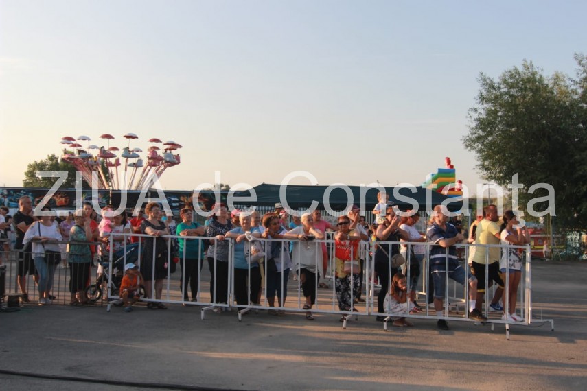 imagini de la eveniment weekend plin de evenimente cu prilejul zilelor orasului navodari programul celor imagini de la eveniment weekend plin de evenimente cu prilejul zilelor orasului navodari programul celor