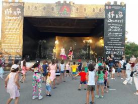 Echipa Zbumzzi, dans, pictură, animație în Parcul Tăbăcăriei