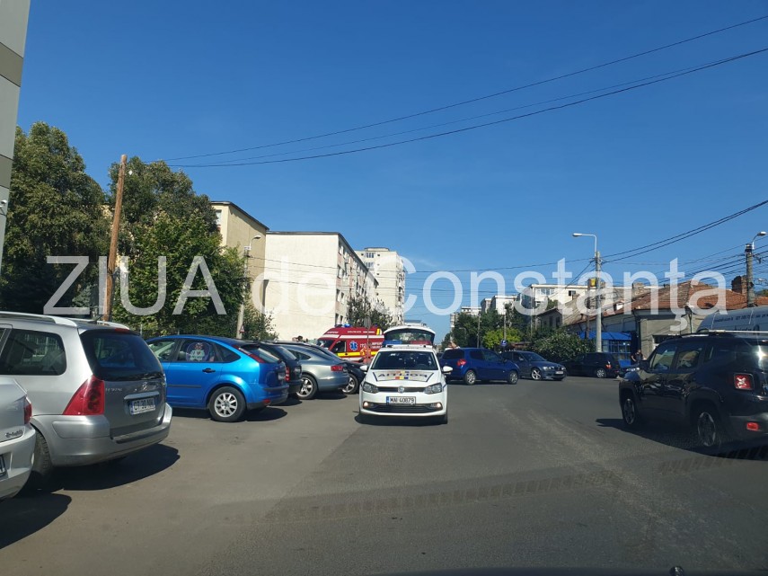 accident rutier in constanta un pieton a fost lovit de o masina pe strada bucuresti colt cu strada oborului accident rutier in constanta un pieton a fost lovit de o masina pe strada bucuresti colt cu strada oborului