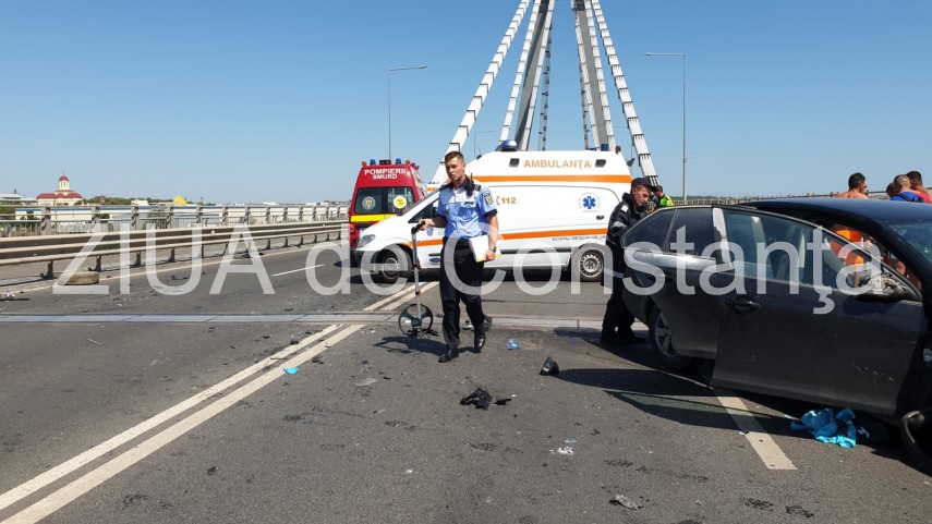 carambol rutier grav pe podul de la agigea trei masini implicate o victima este incarcerata 697660 carambol rutier grav pe podul de la agigea trei masini implicate o victima este incarcerata 697660