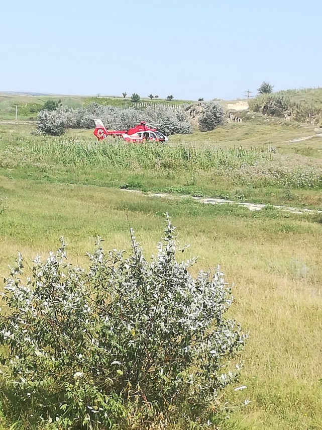 s a activat planul rosu de interventie microbuz cu persoane rasturnat in afara soselei 697668