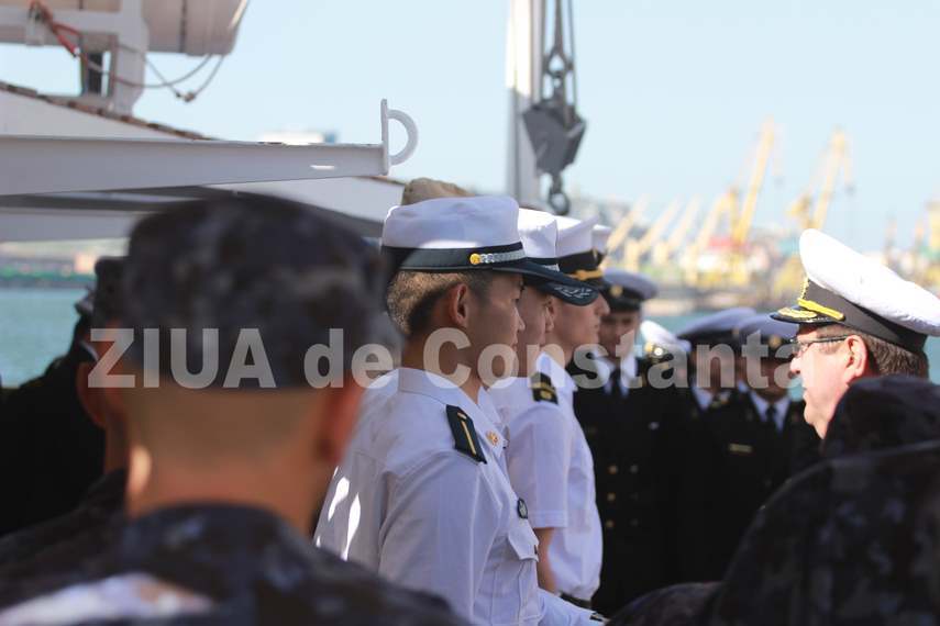 nava scoala mircea s a intors din marsul istoric de 93 de zile documentarul adrian v radulescu ctitorul