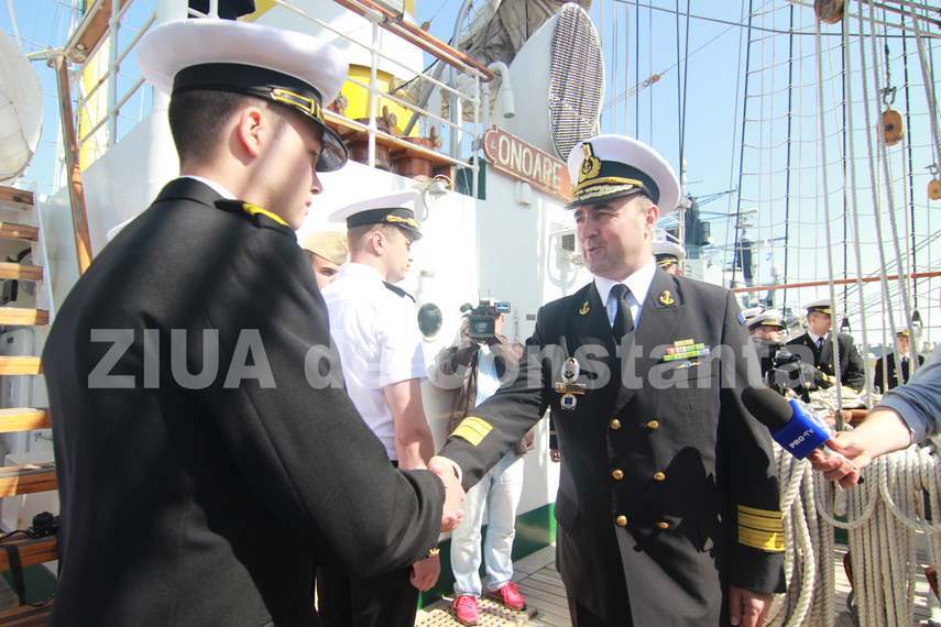 nava scoala mircea s a intors din marsul istoric de 93 de zile documentarul adrian v radulescu ctitorul