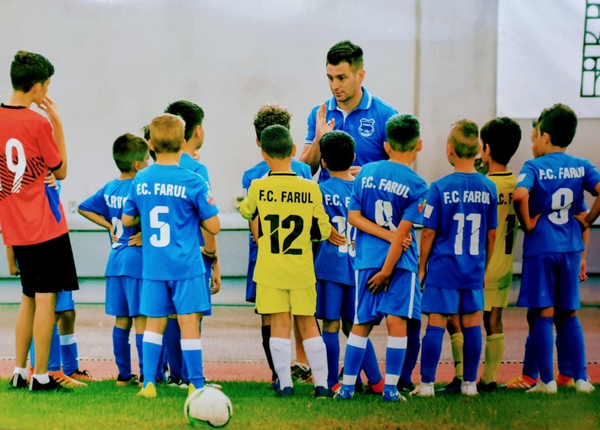 au jucat pe arena nationala grupa 2010 de la farul constanta pe podium la festivalul sportului pentru