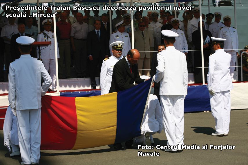 asteptandu l pe mircea cartul inrouratelor regasiri galerie foto document 697708 asteptandu l pe mircea cartul inrouratelor regasiri galerie foto document 697708