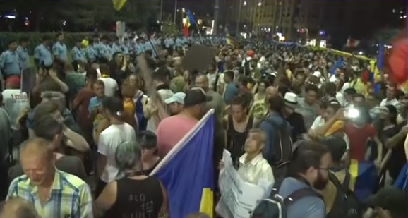 la un an de la protestul din 10 august 2018 manifestatie de amploare in piata victoriei 697812 la un an de la protestul din 10 august 2018 manifestatie de amploare in piata victoriei 697812
