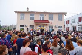 Sondaj de opinie  Credeţi că Ministerul Educaţiei ar fi trebuit să dea curs solicitărilor operatorilor din turism şi să prelungească vacanţa de vară a elevilor?