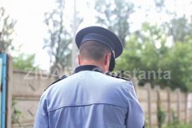 Un tânăr de 20 de ani, acuzat de furtul unui telefon în Vama Veche. S-a ales cu dosar penal