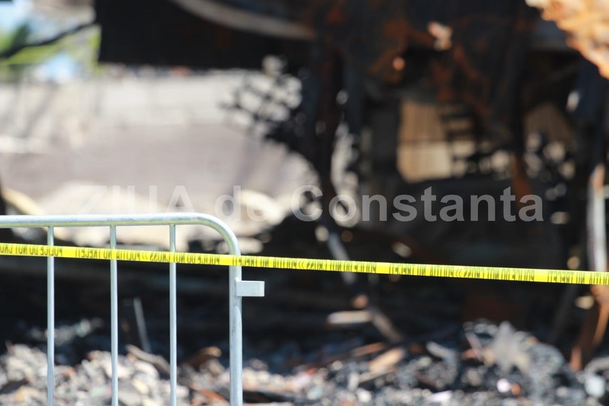 cum arata clubul bamboo din mamaia la doua zile de cand a fost pus la pamant de un incendiu galerie foto cum arata clubul bamboo din mamaia la doua zile de cand a fost pus la pamant de un incendiu galerie foto