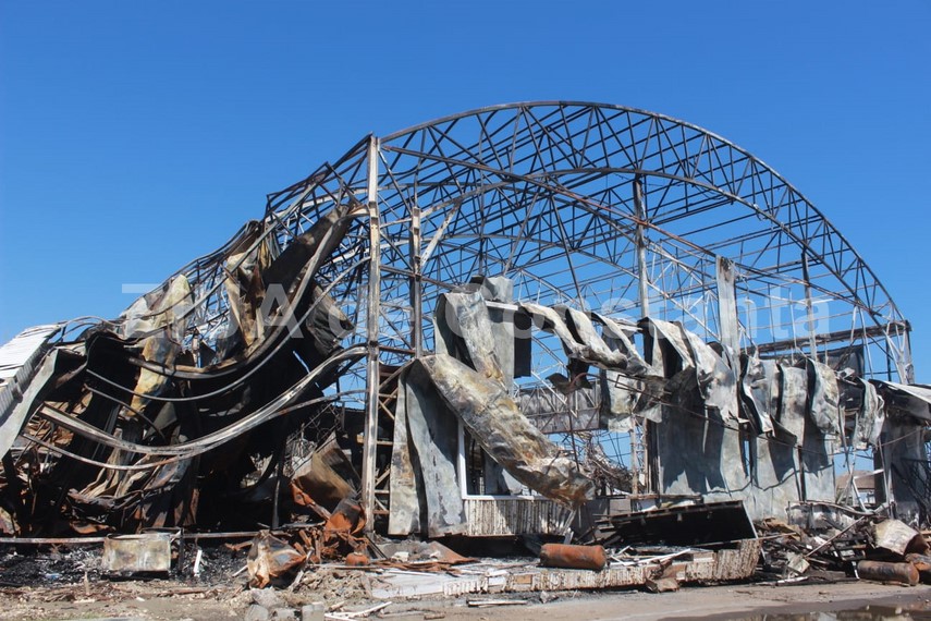 cum arata clubul bamboo din mamaia la doua zile de cand a fost pus la pamant de un incendiu galerie foto cum arata clubul bamboo din mamaia la doua zile de cand a fost pus la pamant de un incendiu galerie foto