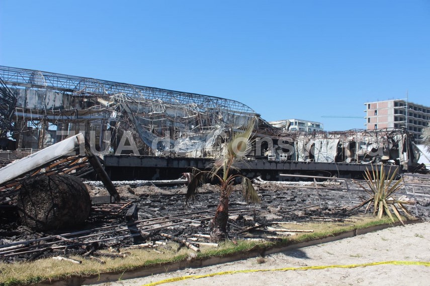 cum arata clubul bamboo din mamaia la doua zile de cand a fost pus la pamant de un incendiu galerie foto cum arata clubul bamboo din mamaia la doua zile de cand a fost pus la pamant de un incendiu galerie foto