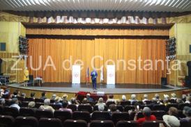 Imagini de la eveniment Seniorii, premiaţi astăzi de primarul Decebal Făgădău (galerie foto)