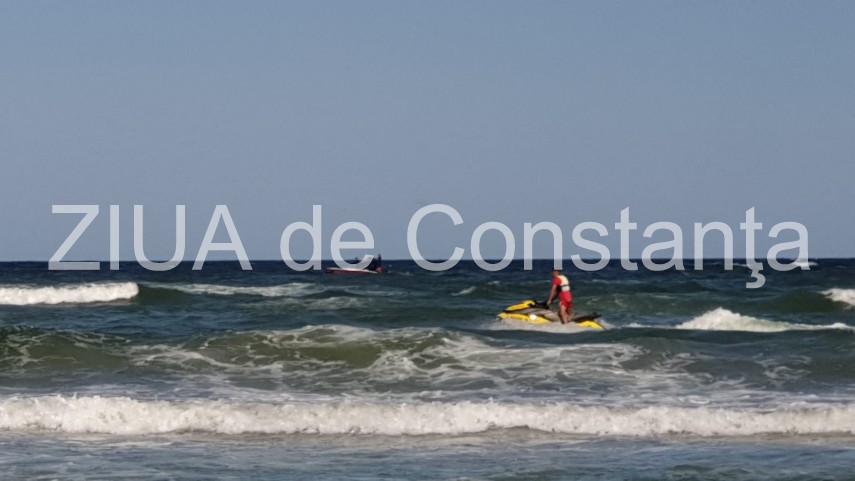 doua persoane in pericol de inec iar alta scoasa la mal la mamaia intervin echipaje smurd 699202 doua persoane in pericol de inec iar alta scoasa la mal la mamaia intervin echipaje smurd 699202