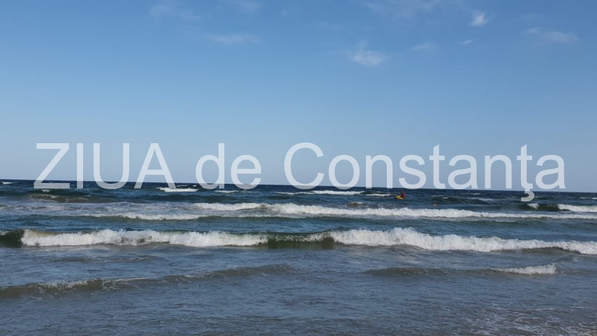 doua persoane in pericol de inec iar alta scoasa la mal la mamaia intervin echipaje smurd 699202 doua persoane in pericol de inec iar alta scoasa la mal la mamaia intervin echipaje smurd 699202