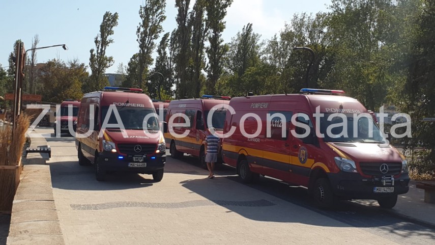 doua persoane in pericol de inec iar alta scoasa la mal la mamaia intervin echipaje smurd 699202 doua persoane in pericol de inec iar alta scoasa la mal la mamaia intervin echipaje smurd 699202