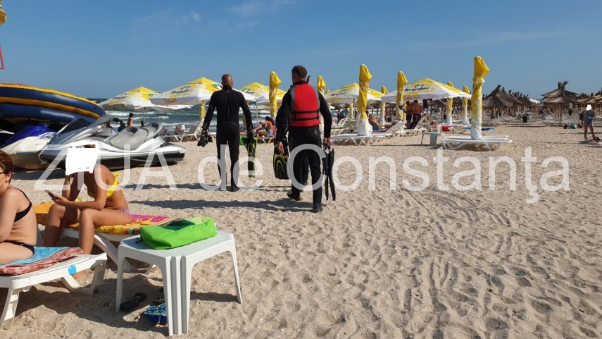 doua persoane in pericol de inec iar alta scoasa la mal la mamaia intervin echipaje smurd 699202 doua persoane in pericol de inec iar alta scoasa la mal la mamaia intervin echipaje smurd 699202