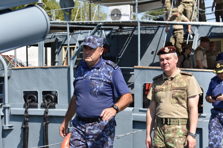 comandantul brigazii 8 larom in vizita la flotila fluviala galerie foto 699193 comandantul brigazii 8 larom in vizita la flotila fluviala galerie foto 699193