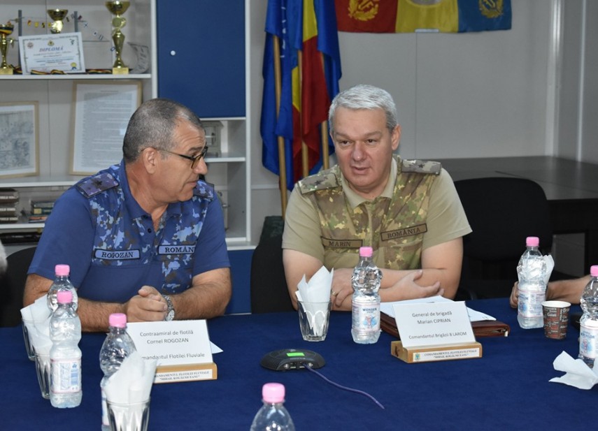comandantul brigazii 8 larom in vizita la flotila fluviala galerie foto 699193 comandantul brigazii 8 larom in vizita la flotila fluviala galerie foto 699193
