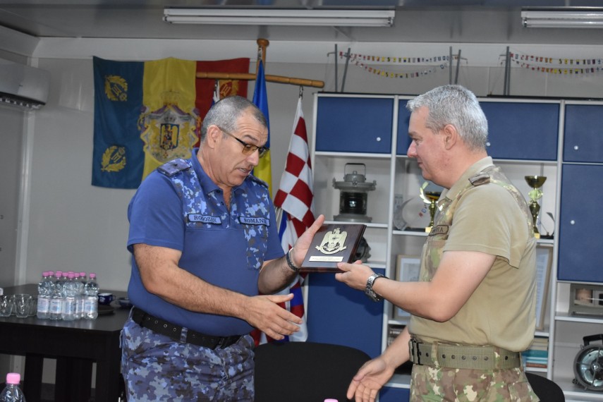 comandantul brigazii 8 larom in vizita la flotila fluviala galerie foto 699193 comandantul brigazii 8 larom in vizita la flotila fluviala galerie foto 699193