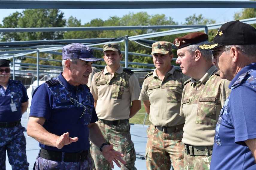 comandantul brigazii 8 larom in vizita la flotila fluviala galerie foto 699193 comandantul brigazii 8 larom in vizita la flotila fluviala galerie foto 699193