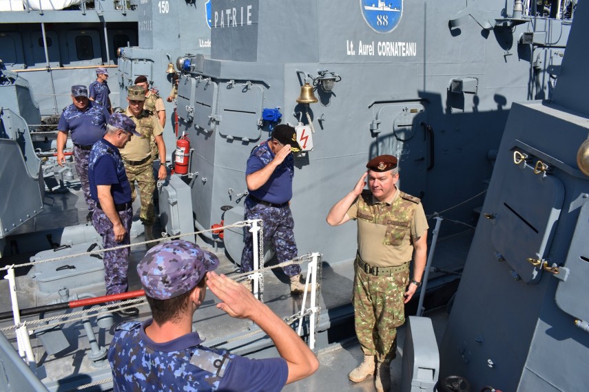 comandantul brigazii 8 larom in vizita la flotila fluviala galerie foto 699193 comandantul brigazii 8 larom in vizita la flotila fluviala galerie foto 699193