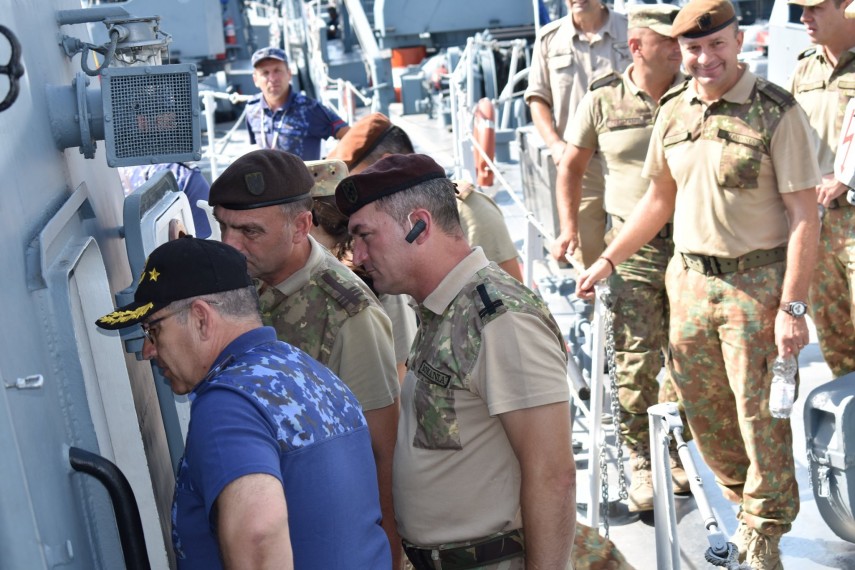 comandantul brigazii 8 larom in vizita la flotila fluviala galerie foto 699193 comandantul brigazii 8 larom in vizita la flotila fluviala galerie foto 699193