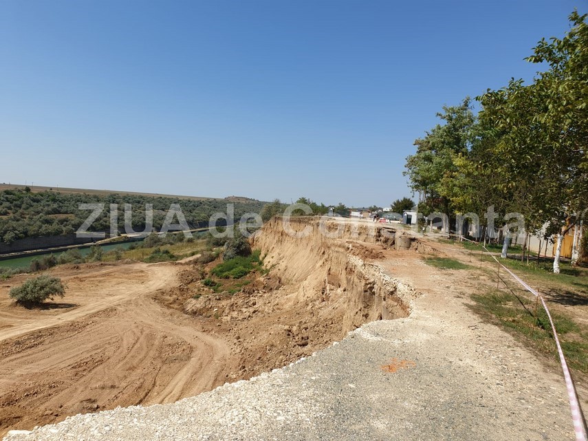 lucrarile de reabilitare a taluzului care a luat o la vale la cumpana verificate de supervision construction lucrarile de reabilitare a taluzului care a luat o la vale la cumpana verificate de supervision construction